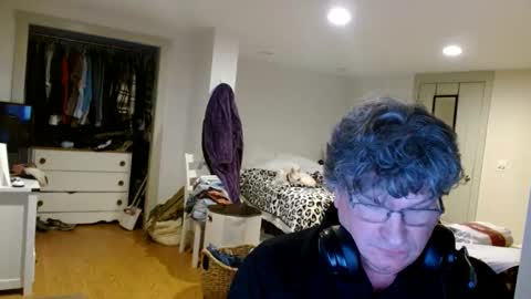 Gregor online show from 02-26-25, 11:26