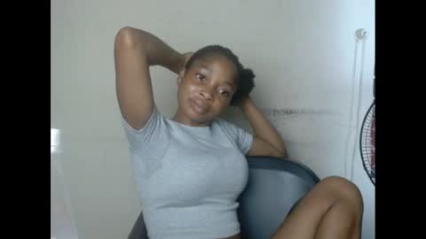 Snapshot of urflirtydoll chatting on 02-27-25, 08:09 urflirtydoll online show from 02-27-25, 08:09