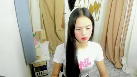 Snapshot of urgirlaira69 chatting on 03-17-26, 06:17 im zhairaallison dont for get follow me online show from 03-17-26, 06:17