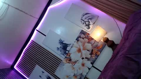 Snapshot of urgirljen chatting on 02-24-26, 02:59 amara online show from 02-24-26, 02:59