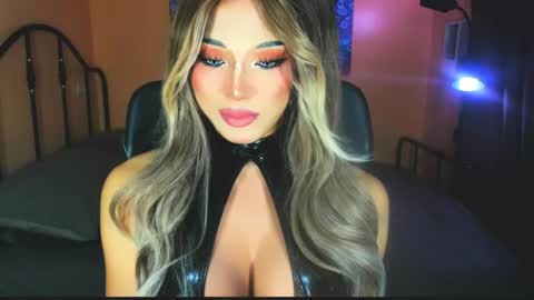 My bella 3 online show from 11-17-25, 11:49