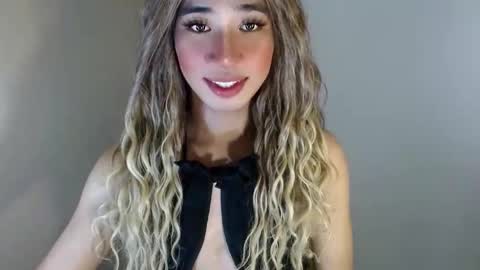 Snapshot of urguy_habibi chatting on 04-26-26, 05:32 Bib online show from 04-26-26, 05:32