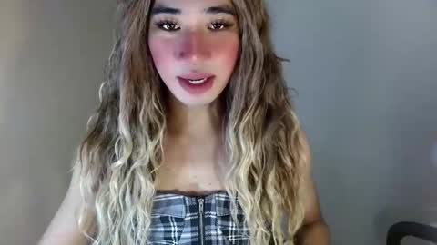 Snapshot of urguy_habibi chatting on 05-05-26, 10:23 Bib online show from 05-05-26, 10:23