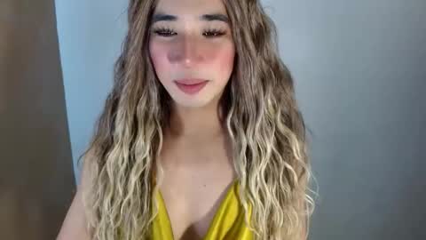 Snapshot of urguy_habibi chatting on 05-19-26, 10:05 Bib online show from 05-19-26, 10:05