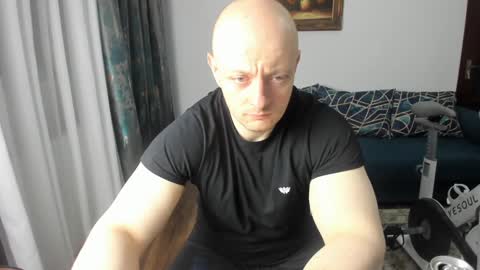 Snapshot of urgymcrush chatting on 01-25-25, 10:39 UrGymCrush online show from 01-25-25, 10:39