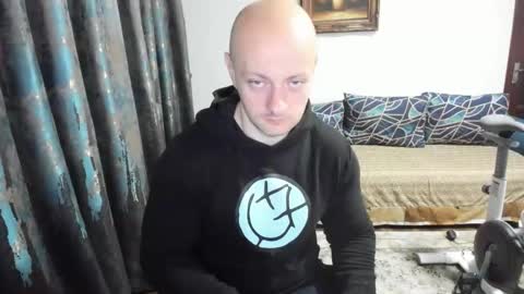 Snapshot of urgymcrush chatting on 10-12-25, 09:36 UrGymCrush online show from 10-12-25, 09:36