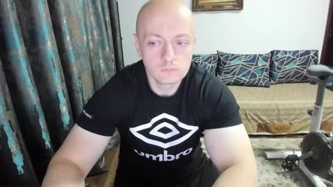 Snapshot of urgymcrush chatting on 10-15-25, 10:43 UrGymCrush online show from 10-15-25, 10:43