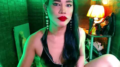 queen norelle online show from 04-19-26, 07:05