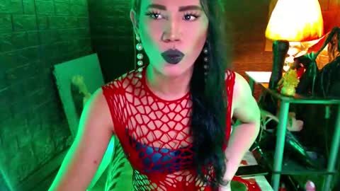 queen norelle online show from 05-15-26, 01:23