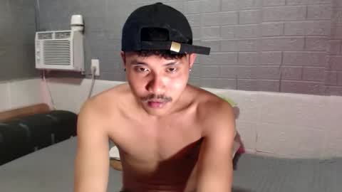 urhot_frank online show from 04-24-26, 06:27