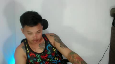 Snapshot of urhot_fucker13 chatting on 12-19-25, 01:56 JUST CALL MY NAME jayrus online show from 12-19-25, 01:56