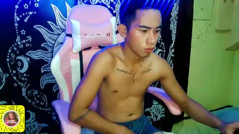 Snapshot of urhot_joshxx chatting on 02-15-25, 09:27 Josh online show from 02-15-25, 09:27