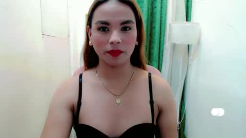 Snapshot of urhotdana chatting on 11-23-25, 09:20 Diane online show from 11-23-25, 09:20