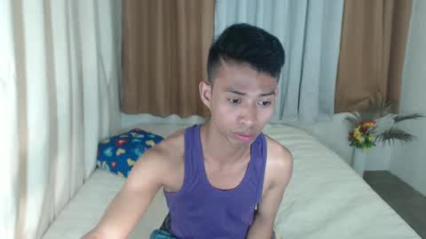 Snapshot of urhotfuckingass chatting on 01-18-25, 09:34 richard online show from 01-18-25, 09:34