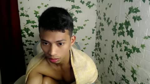 Snapshot of urhotfuckingass chatting on 01-26-25, 06:07 richard online show from 01-26-25, 06:07