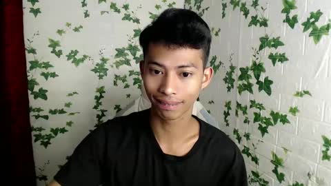 Snapshot of urhotfuckingass chatting on 02-02-25, 12:09 richard online show from 02-02-25, 12:09