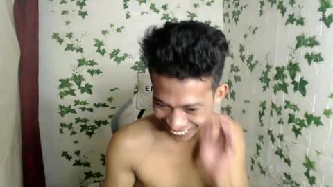 Snapshot of urhotfuckingass chatting on 02-06-25, 03:59 richard online show from 02-06-25, 03:59