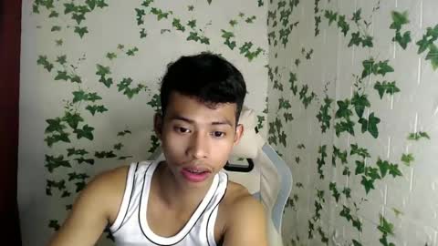 Snapshot of urhotfuckingass chatting on 02-09-25, 08:11 richard online show from 02-09-25, 08:11