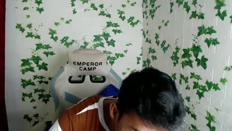 Snapshot of urhotfuckingass chatting on 02-11-25, 12:28 richard online show from 02-11-25, 12:28