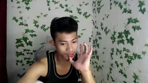 Snapshot of urhotfuckingass chatting on 02-11-25, 05:26 richard online show from 02-11-25, 05:26