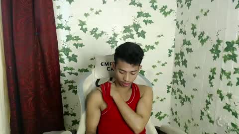 Snapshot of urhotfuckingass chatting on 02-13-25, 01:40 richard online show from 02-13-25, 01:40