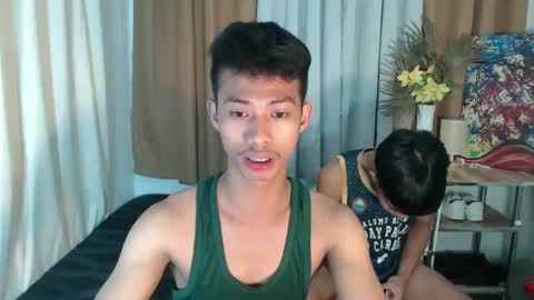 Snapshot of urhotfuckingass chatting on 02-15-25, 08:44 richard online show from 02-15-25, 08:44