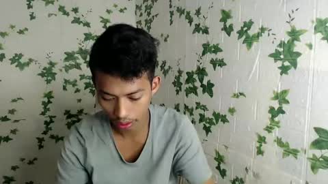 Snapshot of urhotfuckingass chatting on 02-17-25, 12:32 richard online show from 02-17-25, 12:32