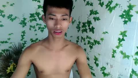 Snapshot of urhotfuckingass chatting on 02-25-25, 02:36 richard online show from 02-25-25, 02:36