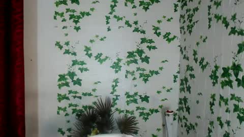 Snapshot of urhotfuckingass chatting on 02-26-25, 05:53 richard online show from 02-26-25, 05:53