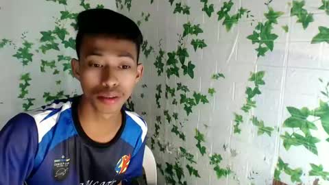 Snapshot of urhotfuckingass chatting on 03-09-25, 05:33 richard online show from 03-09-25, 05:33