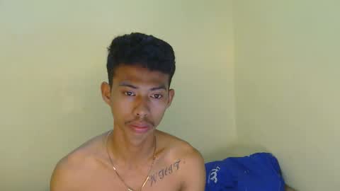 Snapshot of urhotfuckingass chatting on 09-21-25, 12:12 richard online show from 09-21-25, 12:12