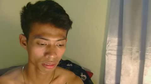 Snapshot of urhotfuckingass chatting on 10-08-25, 10:35 richard online show from 10-08-25, 10:35