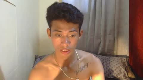 Snapshot of urhotfuckingass chatting on 10-13-25, 12:38 richard online show from 10-13-25, 12:38