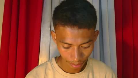 Snapshot of urhotfuckingass chatting on 10-19-25, 03:56 richard online show from 10-19-25, 03:56