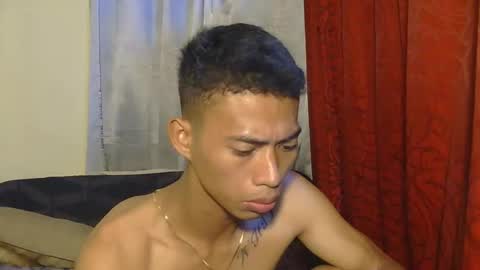 Snapshot of urhotfuckingass chatting on 10-24-25, 09:06 richard online show from 10-24-25, 09:06