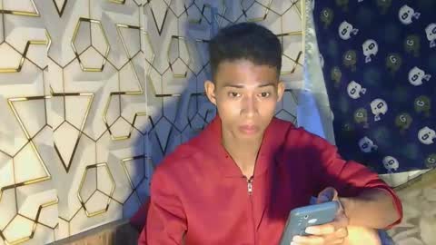 Snapshot of urhotfuckingass chatting on 11-03-25, 01:12 richard online show from 11-03-25, 01:12