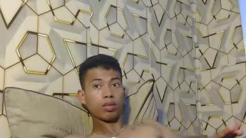 Snapshot of urhotfuckingass chatting on 11-04-25, 02:21 richard online show from 11-04-25, 02:21