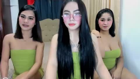 Snapshot of urhotgirl_sexyariela chatting on 06-17-26, 08:32 urhotgirl_sexyariela online show from 06-17-26, 08:32