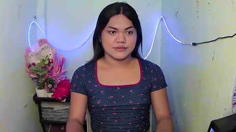 urhottie_bella online show from 10-01-25, 04:07