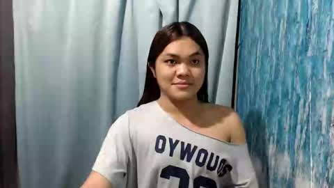 urhottie_bella online show from 06-03-26, 07:11