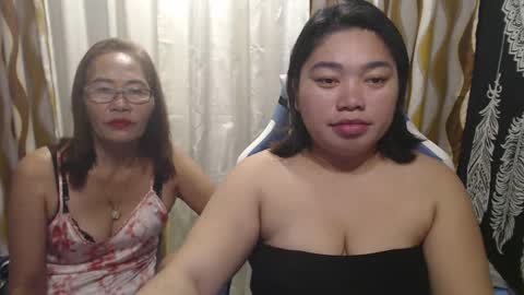 urhotvivian11 online show from 12-17-24, 05:51