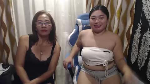 urhotvivian11 online show from 12-18-24, 08:42