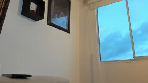 Snapshot of urimare_south chatting on 06-27-26, 11:21 urimare_south online show from 06-27-26, 11:21