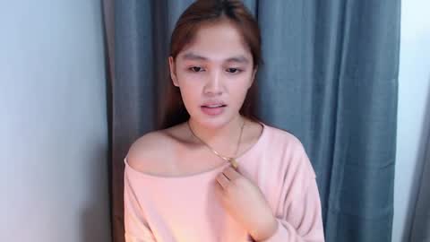 Amira online show from 12-05-24, 01:25