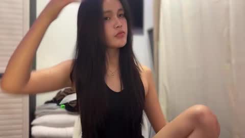 Amira online show from 03-12-26, 07:03