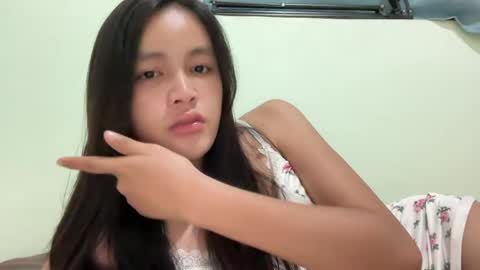 Amira online show from 05-14-26, 09:54