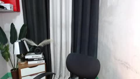 Snapshot of urlovely_angela chatting on 05-27-26, 03:25 urlovely_angela online show from 05-27-26, 03:25