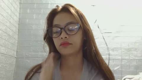 Snapshot of urlovely_yang03 chatting on 02-23-26, 05:21 juliana online show from 02-23-26, 05:21