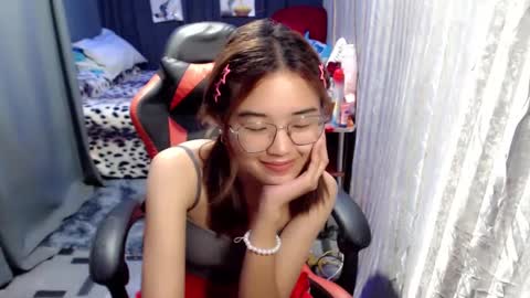 urlovelychinita online show from 01-08-25, 02:14