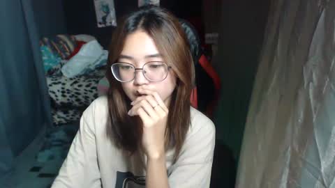 urlovelychinita online show from 02-15-25, 06:44